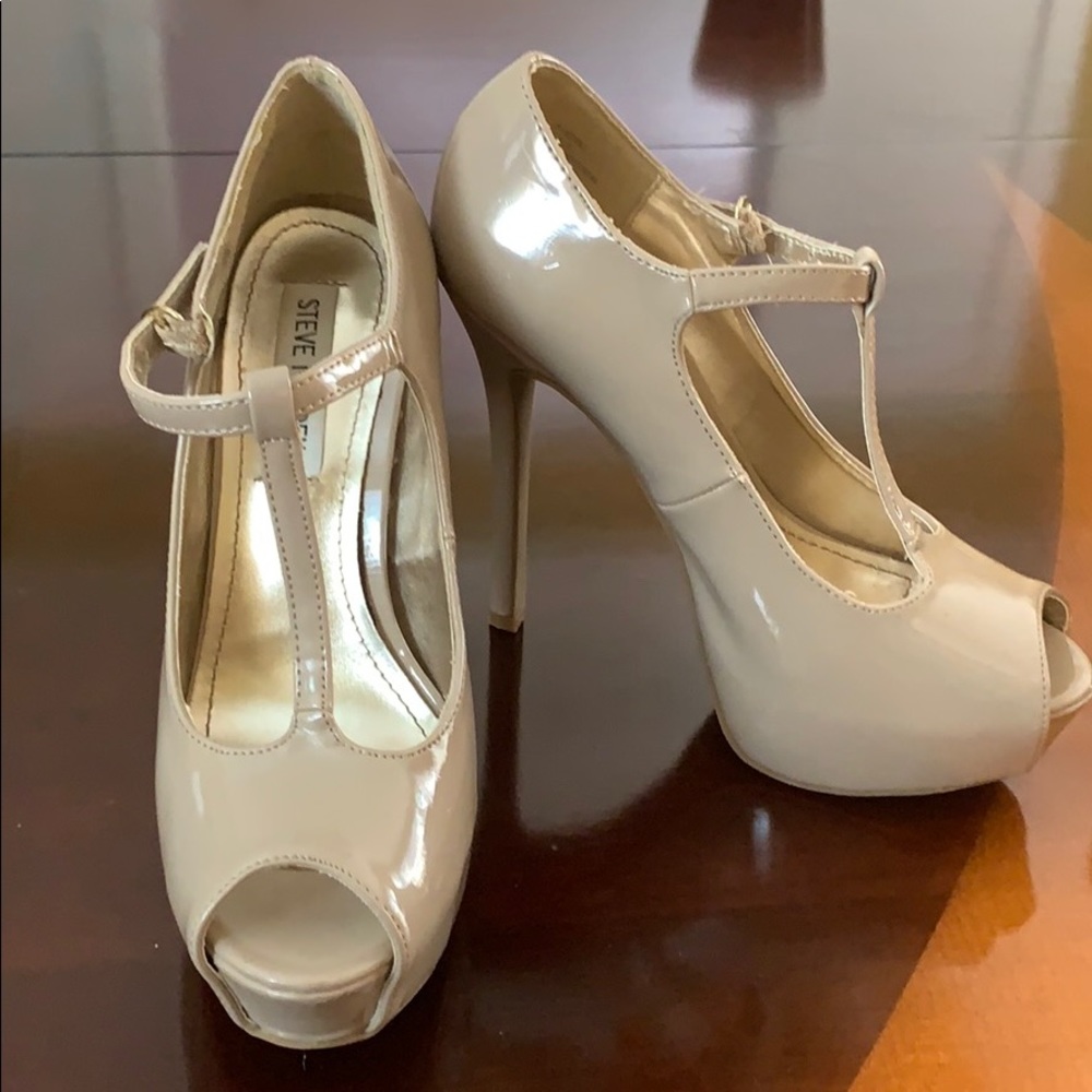 Steve Madden P-REVAA  High Heel